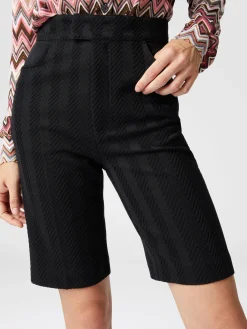Bermuda in cotone e viscosa zig zag tono su tono