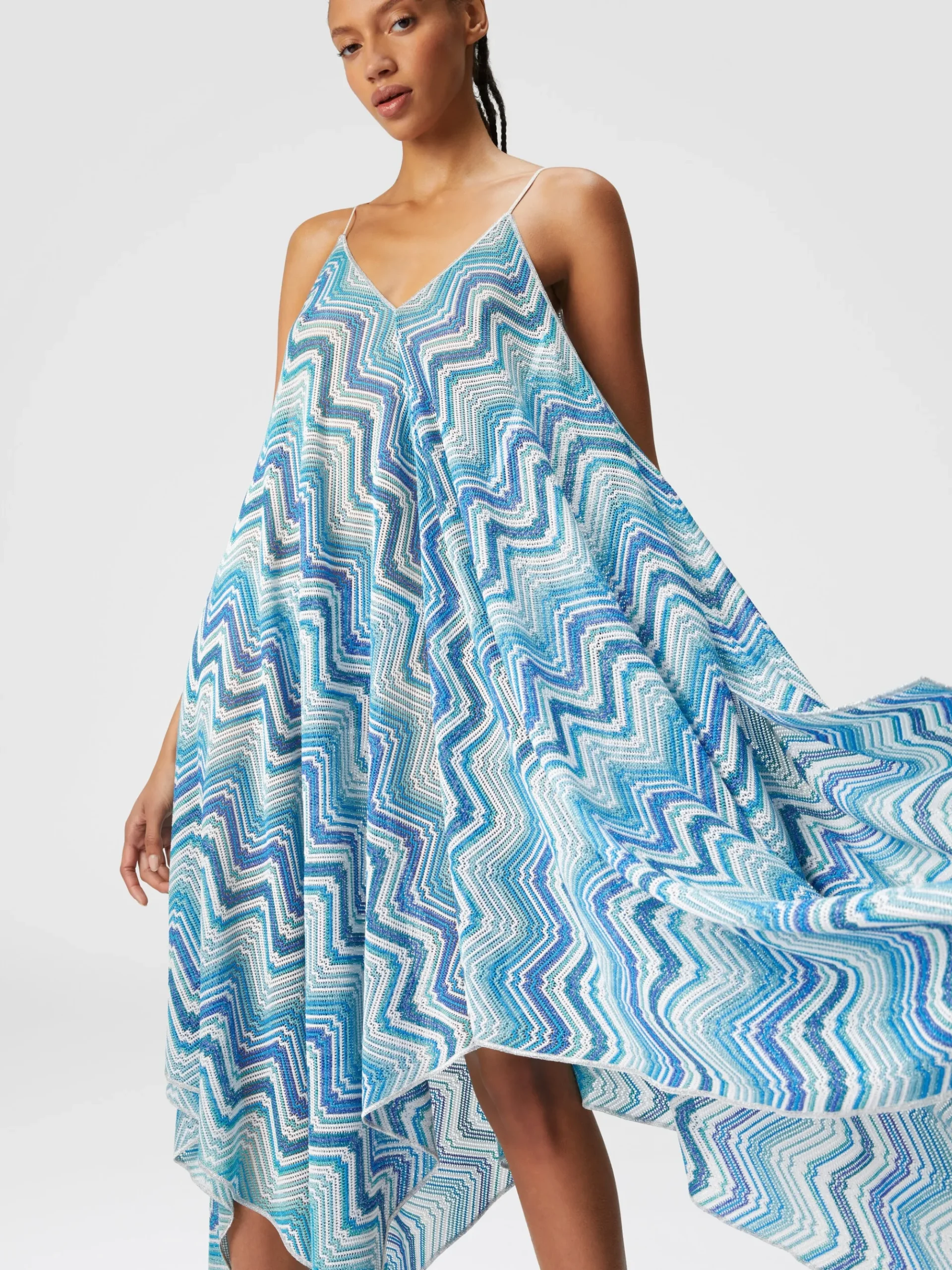 Copricostume lungo taglio foulard in crochet chevron lamé