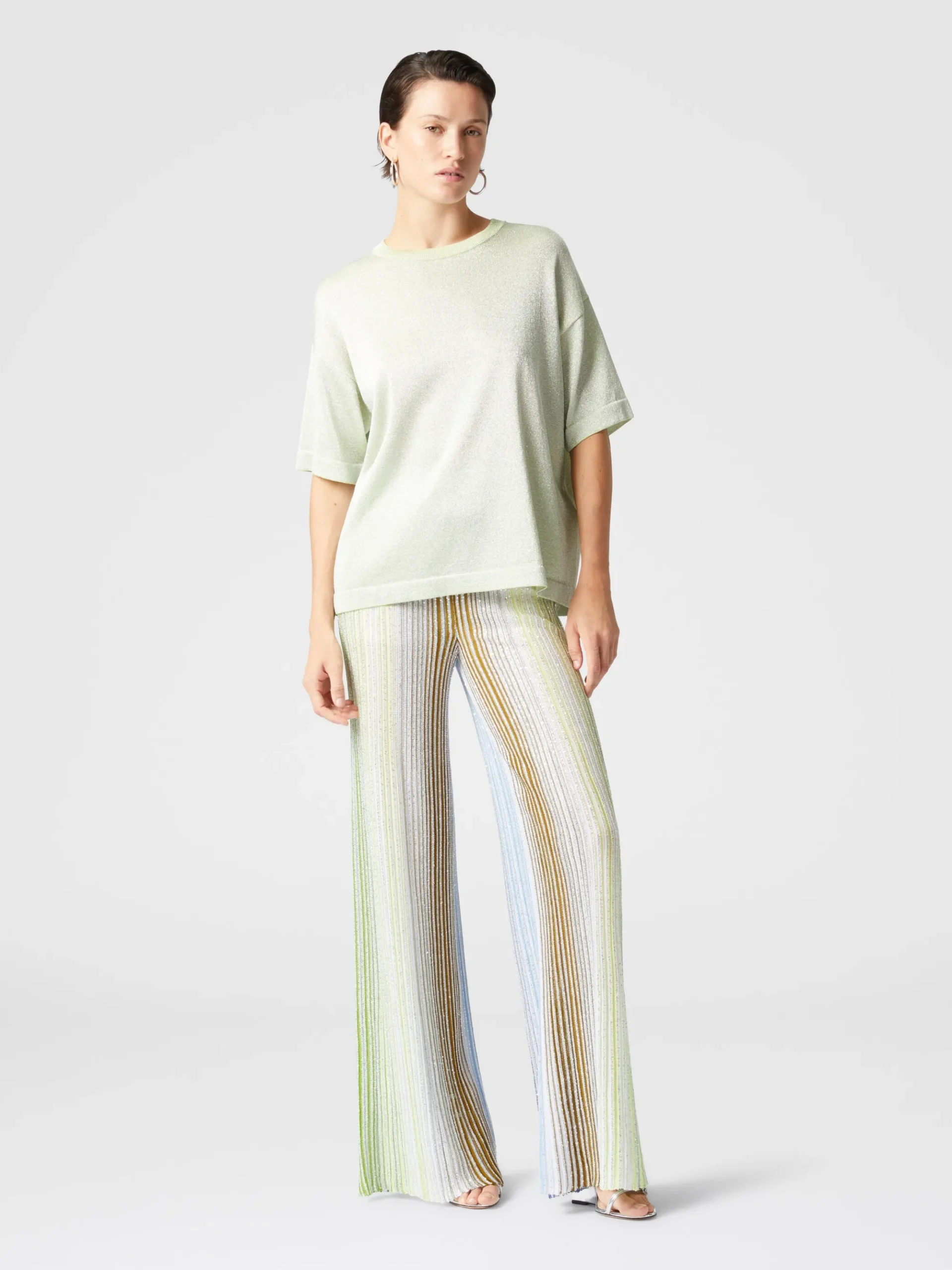 Maglia girocollo oversize in viscosa lamé con maniche cote