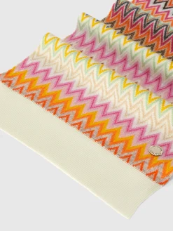 Sciarpa in lana zig zag con applicazione logo