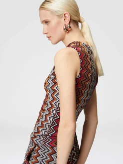 Top smanicato in lana e viscosa zig zag