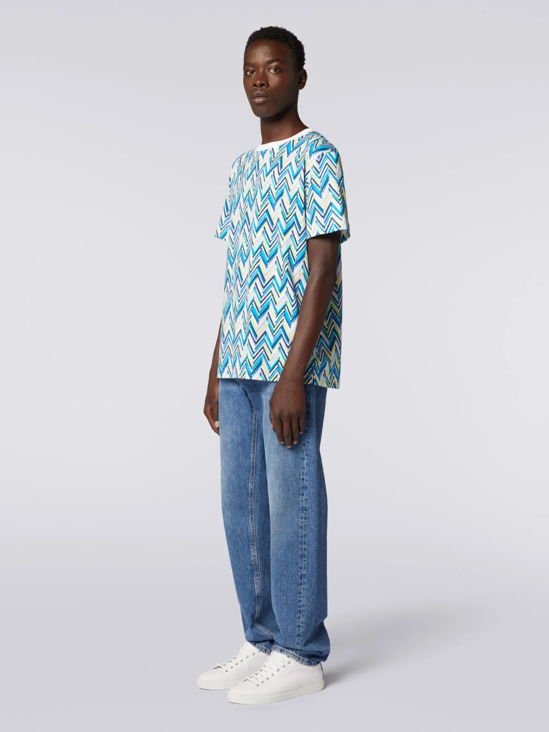 T-shirt girocollo in cotone con stampa zig zag